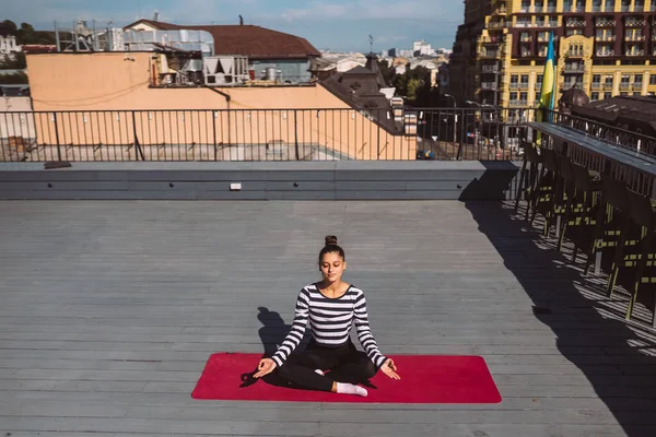 Beautiful Young Woman Doing Yoga Exercise Meditation Lotus Pose —  Fotos de Stock