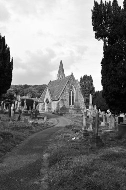 İngiltere, Weston-super-Mare 'deki Milton Road mezarlığında bir morg şapeli. 