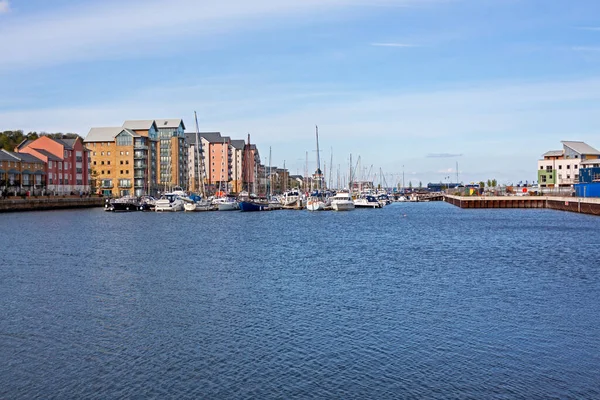 Portishead Quays Marina, Liman, İngiltere