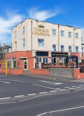 Weston-super-Mare, İngiltere 'de deniz kıyısındaki Old Colonial.