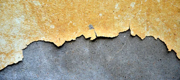 Yellow Wall Peeling Showing Gray Rough Concrete Surface Concept Using — Stock Photo, Image