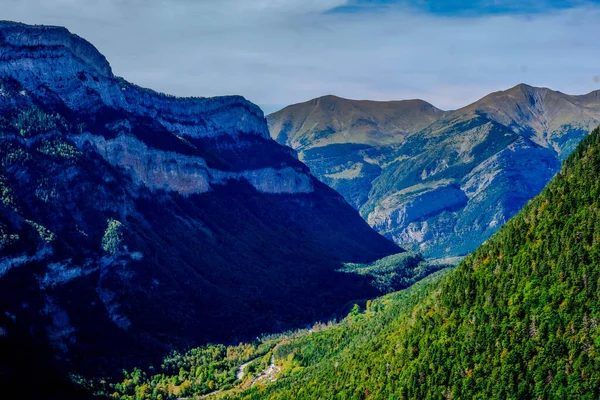Parque Nacional Ordesa Monte Perdido Los Pirineos Españoles Con Espectaculares — Foto de Stock