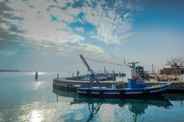Burano şehrinden Venedik gölü.