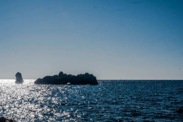 Costa Rochosa Antiga Ilha Tabarca Mediterrâneo Espanhol Frente Santa Pola — Fotografia de Stock