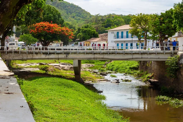 ガイアス市のレッド川に架かる橋 ブラジル ガイアス州 — ストック写真