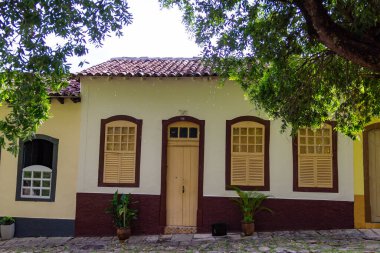 Büyüleyici Goias (Goias Velho) şehrinin ayrıntıları. Brezilya 'nın Goias eyaletindeki sömürge mimarisinde küçük bir turist kasabası..