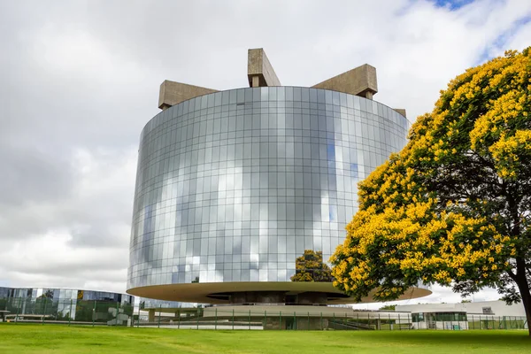 Brezilya Cumhuriyeti Başsavcılığı Karargahı. Mimar Oscar Niemeyer 'in bir çalışması..