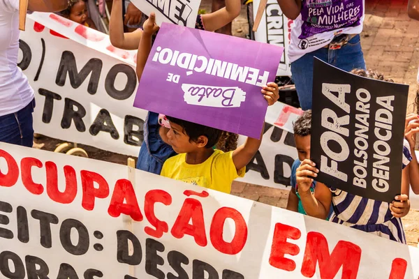 Algunos Niños Llevan Pancartas Pancartas Foto Tomada Durante Una Protesta — Foto de Stock