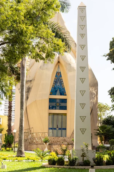  Aparecida de Goiania 'daki Maos Postas Tapınağı' nın detayları..