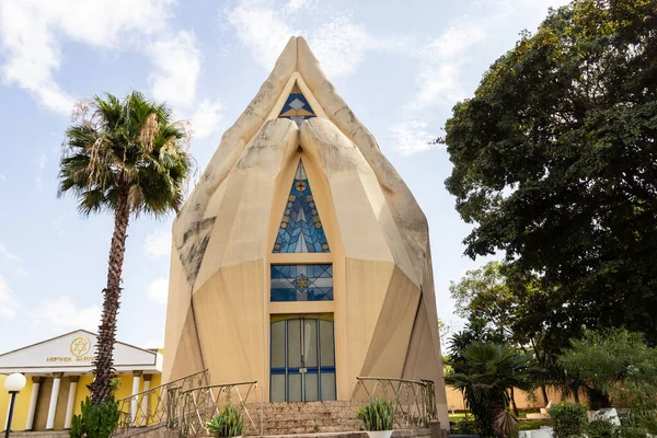  Aparecida de Goiania 'daki Maos Postas Tapınağı' nın detayları..