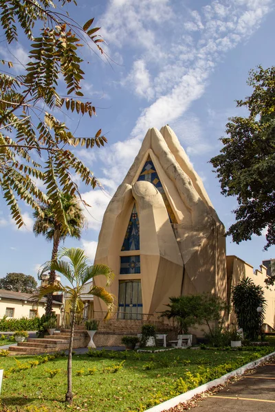  Aparecida de Goiania 'daki Maos Postas Tapınağı' nın detayları..