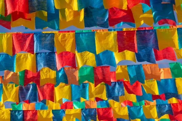 Varios Tendederos Con Banderas Tela Contra Cielo Azul Para Fiesta —  Fotos de Stock