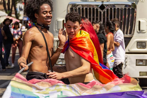 Two Young People Dancing Lgbtqia Pride Parade Goiania Brazil — Stok fotoğraf