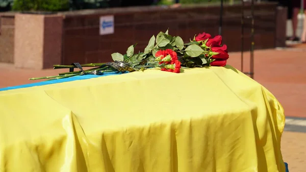 Украина Война Похороны Солдата Похоронная Церемония Похороны Украинских Солдат Погибших — стоковое фото