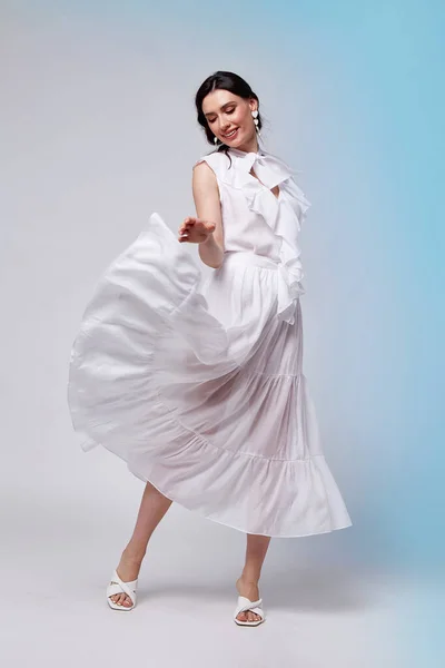 Mooie Vrouw Mode Model Make Brunette Haar Perfecte Lichaamsvorm Gebruinde — Stockfoto