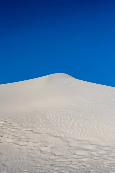 Белый Дюнный Пик Deep Blue Sky Национальном Парке Уайт Сэндс — стоковое фото