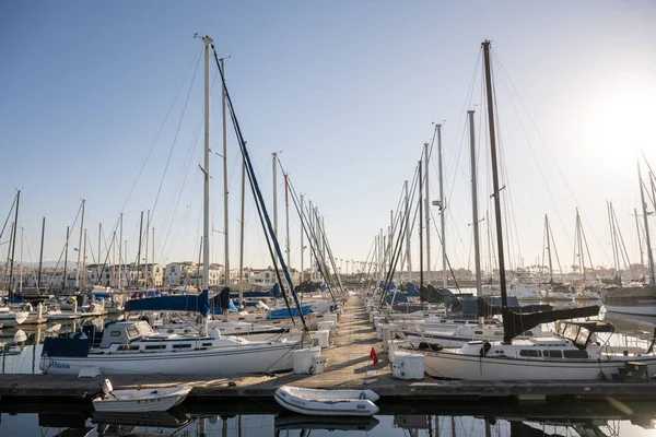 벤추라 Febraury 2021 Layers Sailboat Docked Marina Ventura California — 스톡 사진