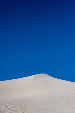 Beyaz Kumların Üzerinde Mavi Gökyüzü Beyaz Kumlar Ulusal Parkı