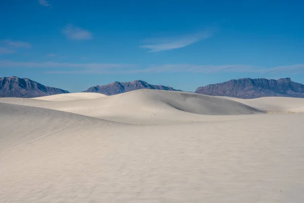 Smooth Undulating Dunes Jagged San Andres Mountains White Sands National — Stock fotografie