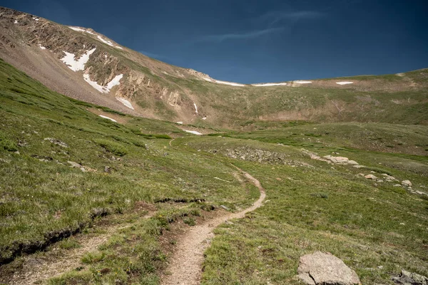 Trail Leading Upper Square Top Lake Rocky Mountains — Stockfoto