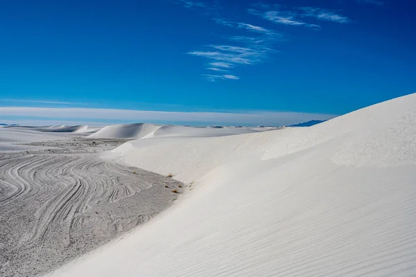 Smooth Valley Basis Van Een Witte Zandduin New Mexico Park — Stockfoto