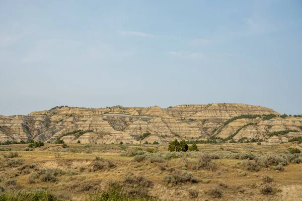 Eroded Hillside Faz Uma Formação Badlands Rising Out Prairie Theodore — Fotografia de Stock