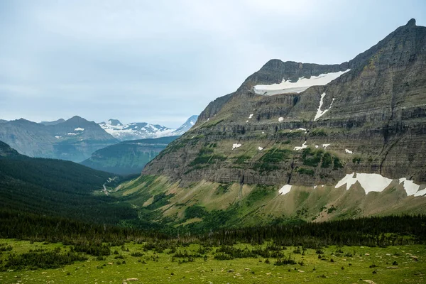 Pieganský Ledovec Sedí Vysoko Nad Siyeh Ohybem Národním Parku Glacier — Stock fotografie