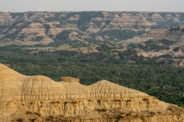 Ridge of Eroded Dirt Make Up Badlands Formations In Theodore Roosevelt National Park