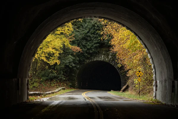 Espacio Entre Los Túneles Otoño Largo Del Blue Ridge Parkway — Foto de Stock