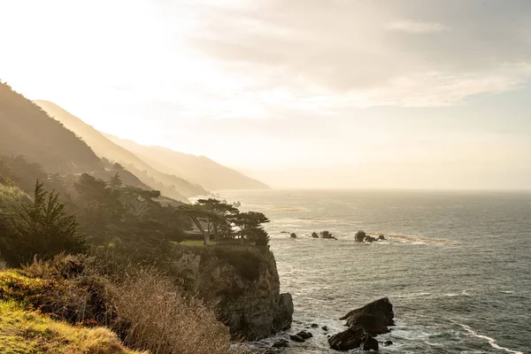 Blick Nach Süden Entlang Der Nebligen Kalifornischen Küste Von Big — Stockfoto