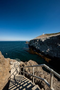 Channel Adaları Ulusal Parkı 'ndaki Anacapa Adası' ndaki Akrep Tekne İskelesine Merdivenler