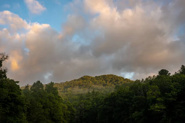 Luz Mañana Llega Cima Una Montaña Cercana Parque Nacional Great — Foto de Stock