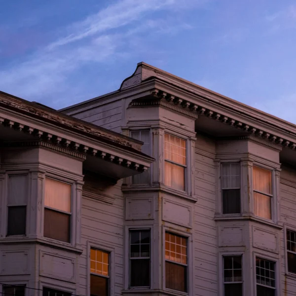 Morning Light Świeci Oknach Dzielnicy San Francisco — Zdjęcie stockowe