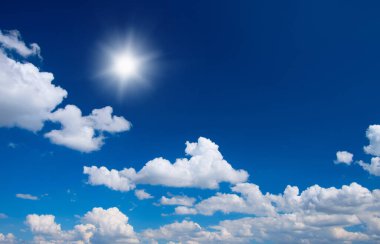 Mavi gökyüzü ve güneş.