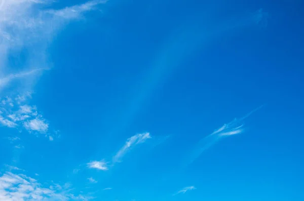 Fundo Céu Azul Com Nuvens Brancas — Fotografia de Stock