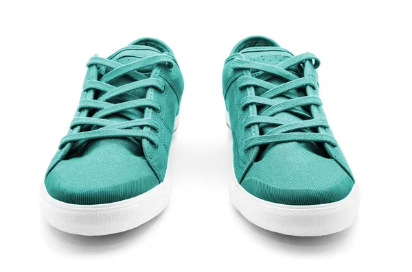 Bir çift yeni spor ayakkabı.