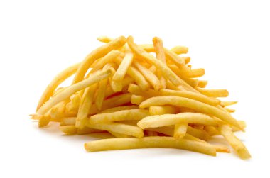 İzole edilmiş beyaz arkaplanda patates kızartması