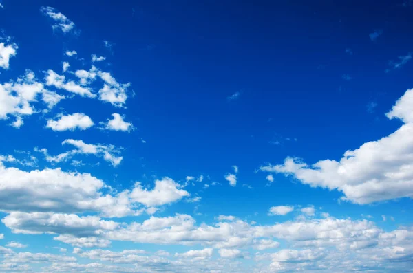 Nuages Blancs Dans Ciel Bleu — Photo