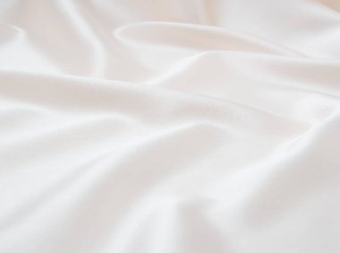 arkaplan olarak beyaz saten kumaş