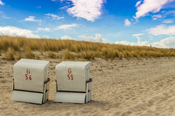 Παραλία καρέκλα στη Βαλτική θάλασσα — Φωτογραφία Αρχείου
