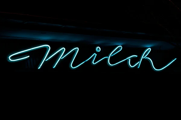 Neon "Milch" — Stok fotoğraf