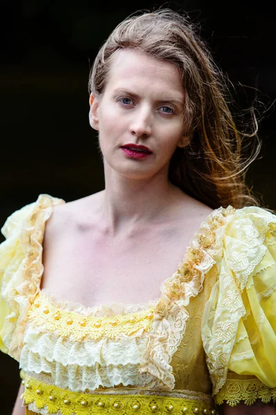 Portrait Blond Woman Historic Yellow Dress — Stock Photo, Image