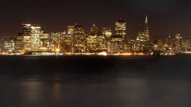 Cinemagraph Skyline San Francisco Night Fog Flare — Stock video