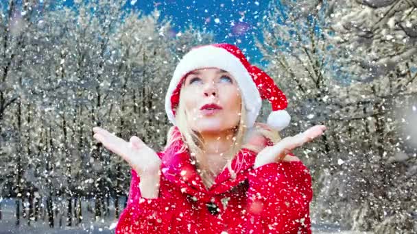 Cinemagraph Blond Woman Dressed Santa Claus Outdoors Snowy Forest — Stock video