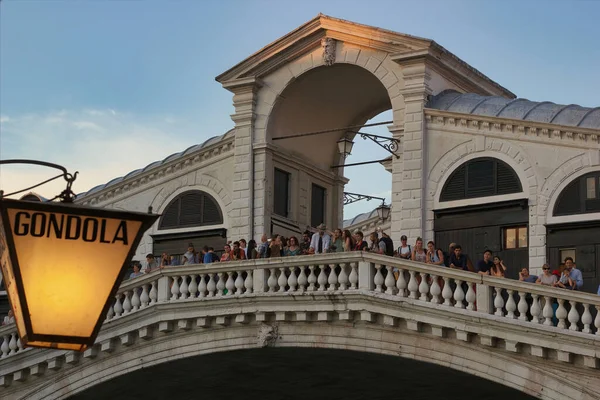 Veneza Itália Setembro 2018 Ponte Rialto Importante Símbolo Cidade Ele — Fotografia de Stock