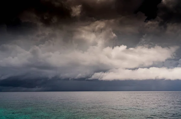 Céu Tempestuoso Com Nuvens Nevoeiro — Fotografia de Stock