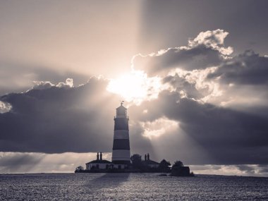 Denizdeki Deniz feneri