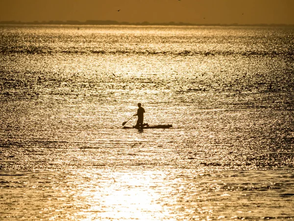 Silhouette Homme Dans Mer — Photo