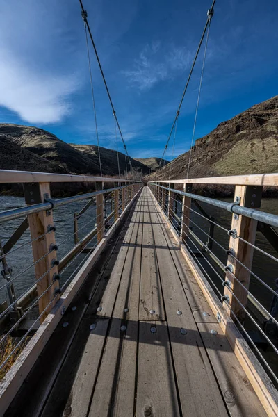 Umtanum Suspension Footbridge Crossing Yakima River — Fotografia de Stock