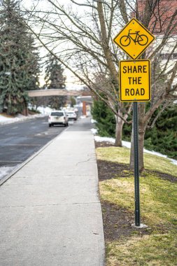 yol bisiklet işareti ile paylaşmak